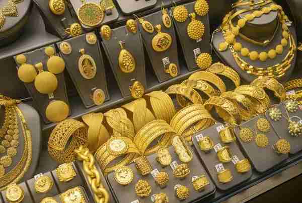 贵金属回收商谈黄金的基本特征和首饰类型