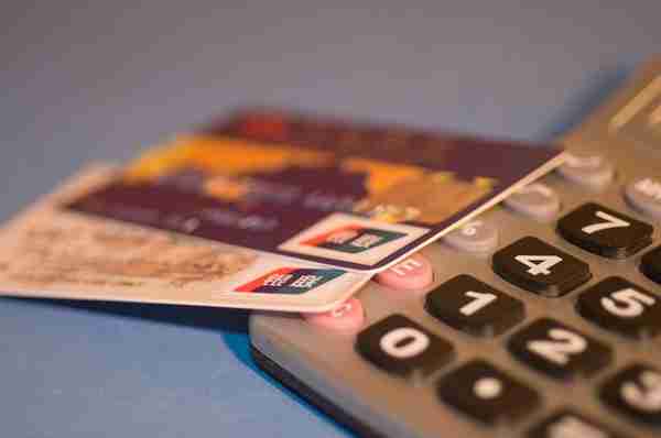 缺钱不求人！教你信用卡取现最划算的三个技巧！