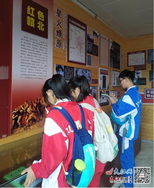 九江市同文中学：追寻红色记忆，畅享绿色生态（组图）